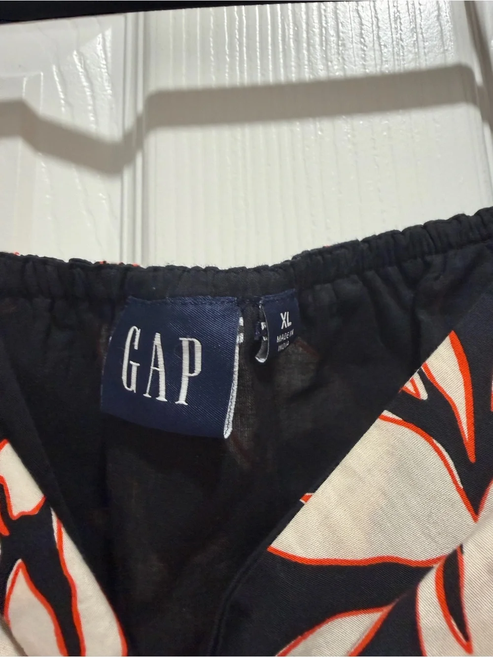 GAP off shoulder